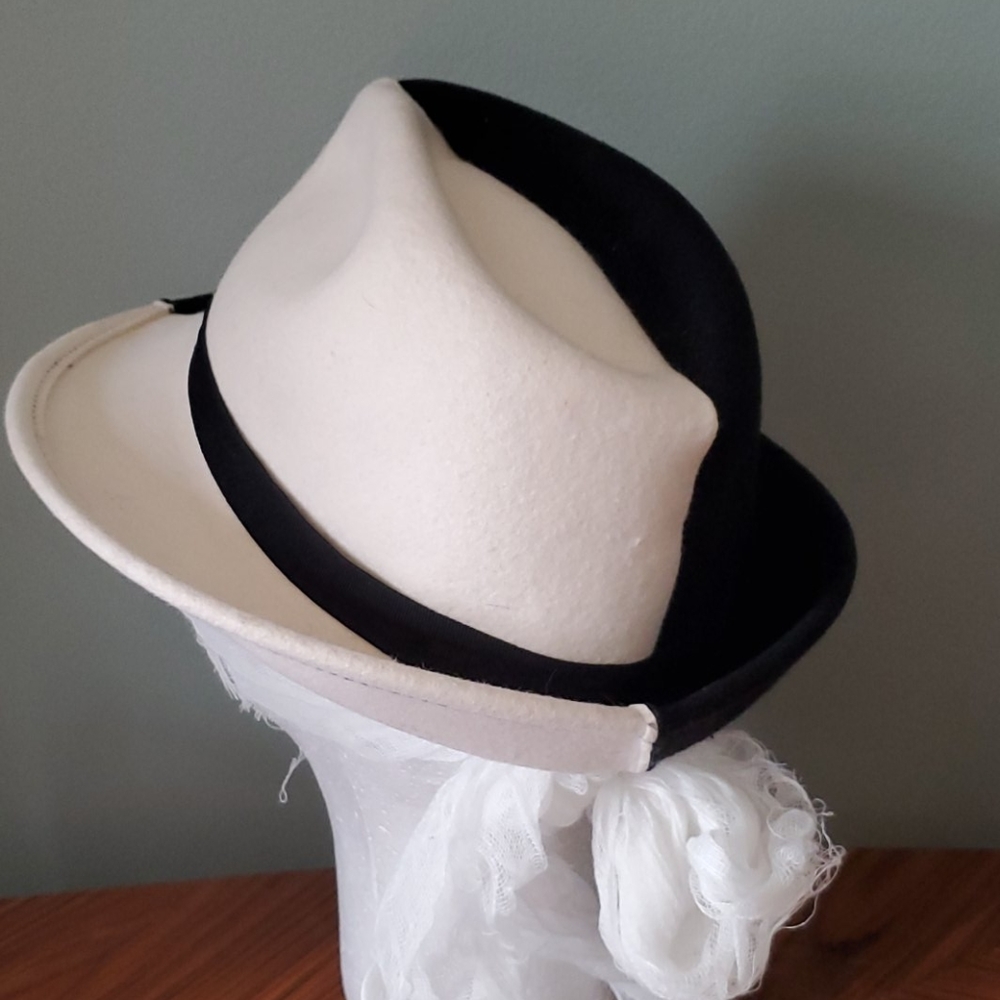 New Wool hat - Picture 3 of 6